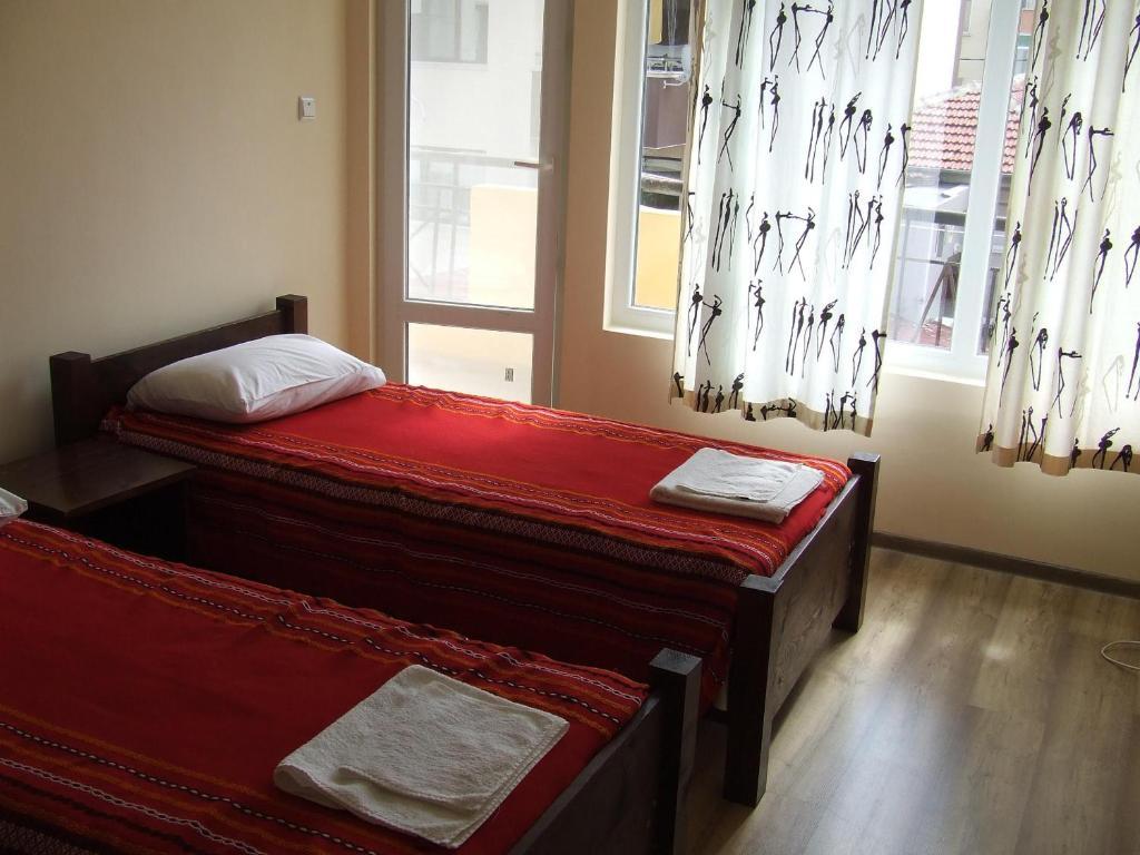 Asparuhov Guest Rooms And Apartments Варна Номер фото