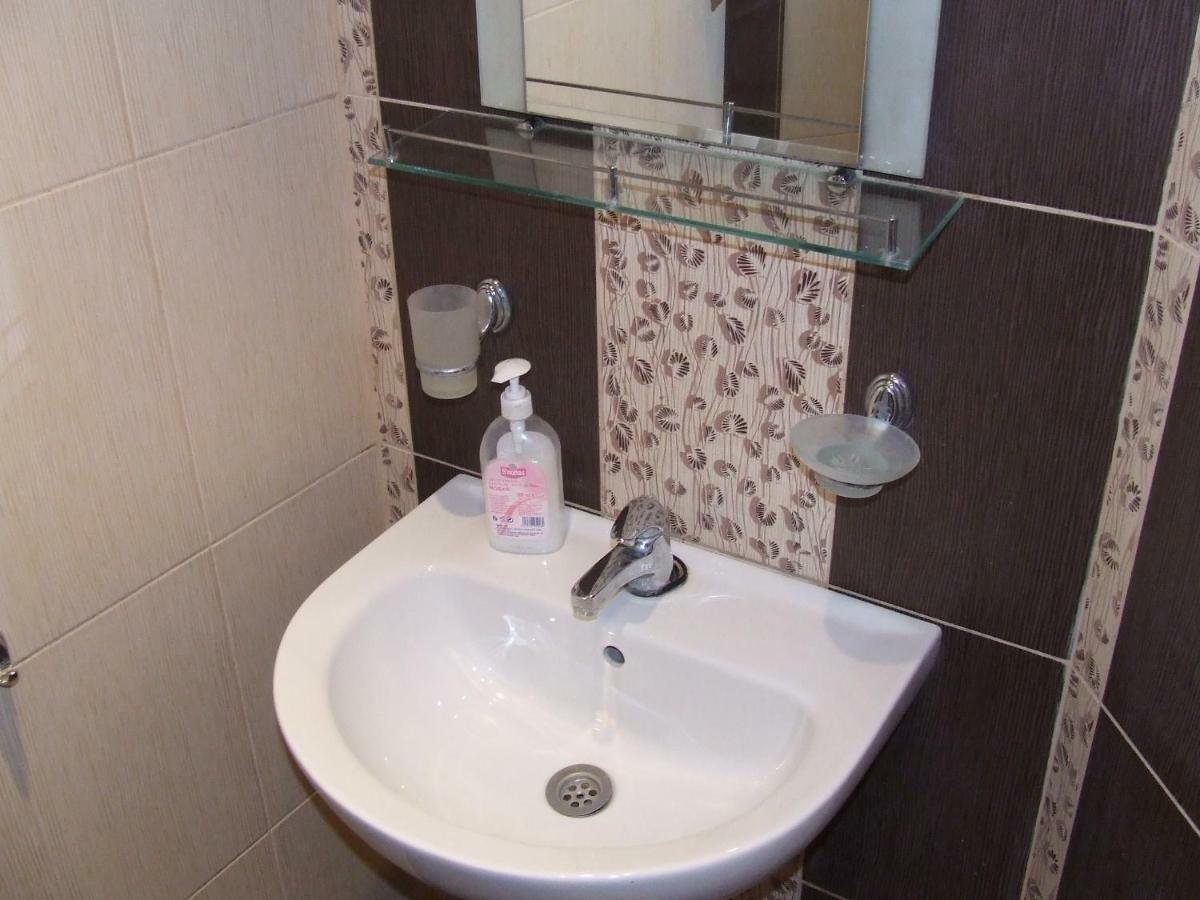 Asparuhov Guest Rooms And Apartments Варна Экстерьер фото